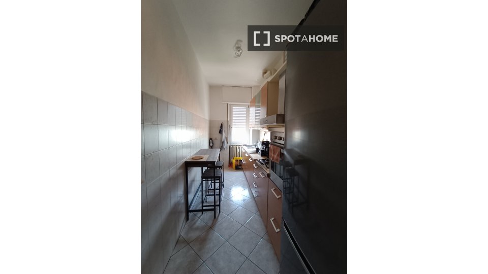 Immagine 11 di Camera condivisa in affitto  in Via Lombardia a Pioltello