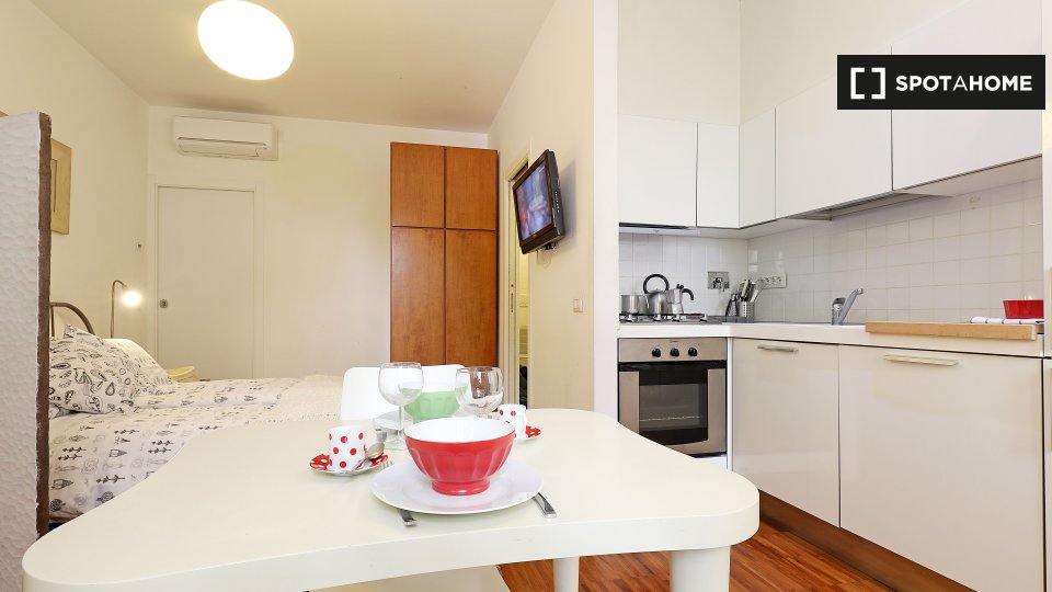 Immagine 17 di Ufficio in affitto  in Piazza dei Campani a Roma