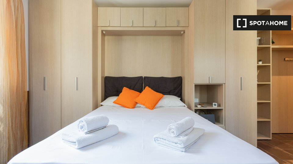 Immagine 10 di Ufficio in affitto  in Via Neera a Milano