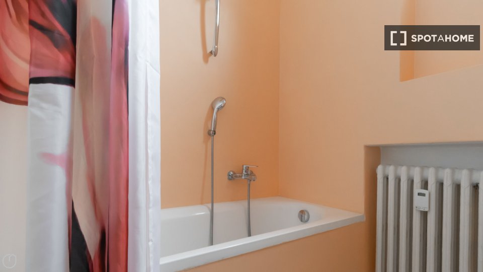 Immagine 12 di Appartamento in affitto  in Via Plinio a Milano