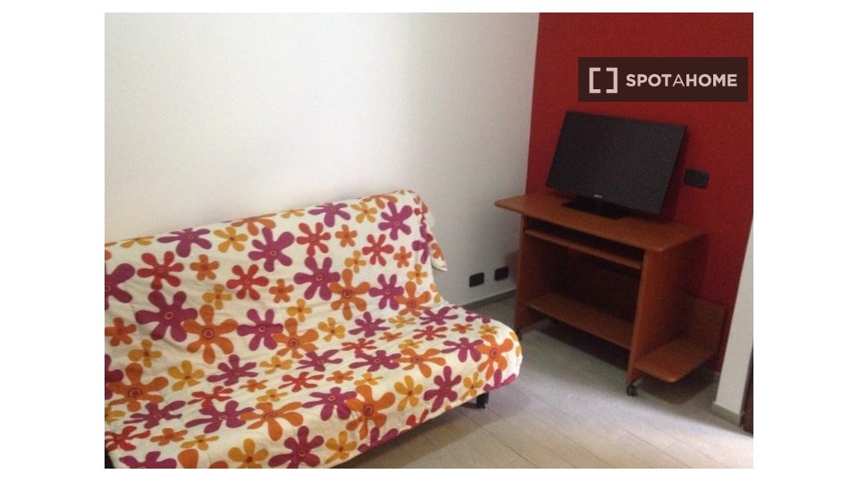 Immagine 2 di Appartamento in affitto  in Viale delle Repubbliche Marinare, 93 a Roma