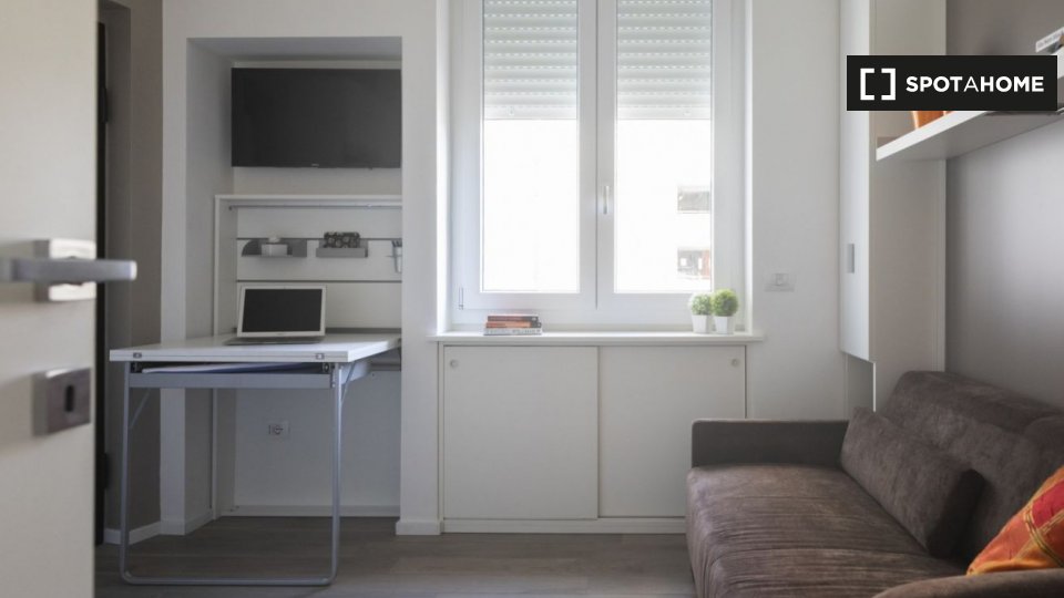 Immagine 1 di Ufficio in affitto  in Via Ruggero Boscovich a Milano