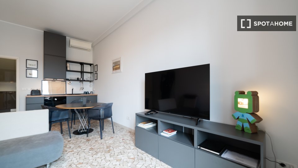 Immagine 16 di Appartamento in affitto  in Via Edmondo de Amicis a Milano