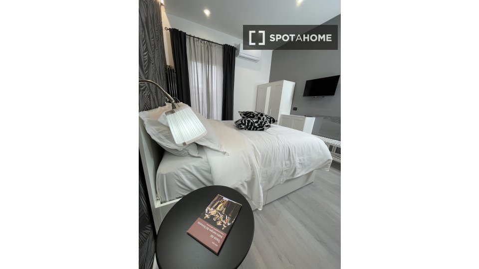 Immagine 8 di Appartamento in affitto  in Via Senese a Firenze