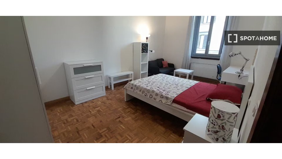 Immagine 1 di Camera condivisa in affitto  in Via Giambattista Lulli a Firenze