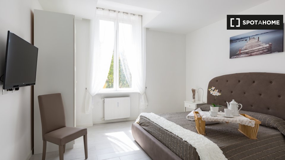 Immagine 14 di Appartamento in affitto  in Passeggiata di Ripetta a Roma