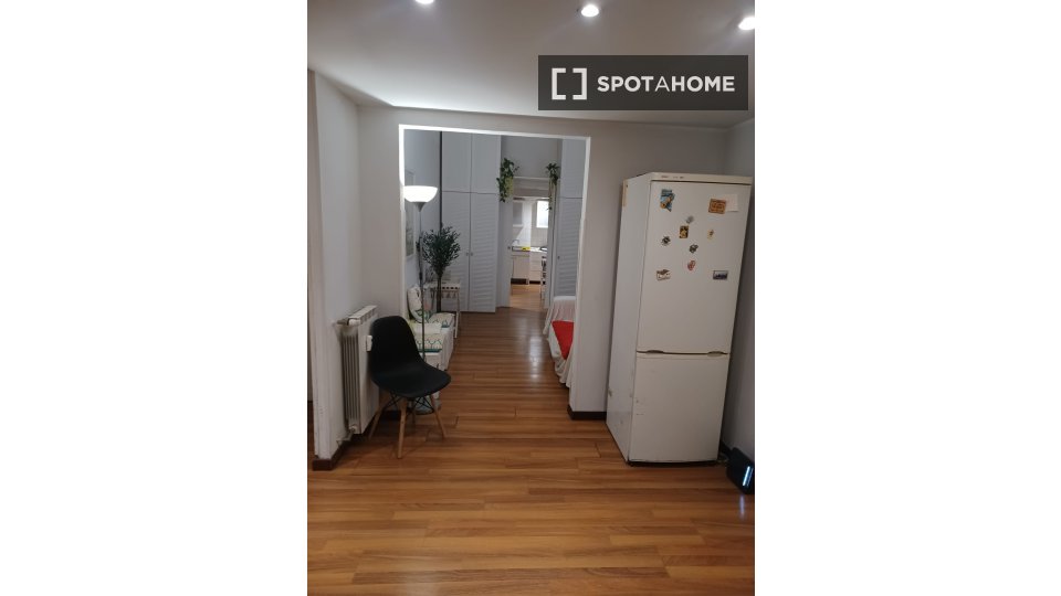 Immagine 10 di Camera condivisa in affitto  in Largo Francesco Anzani a Roma