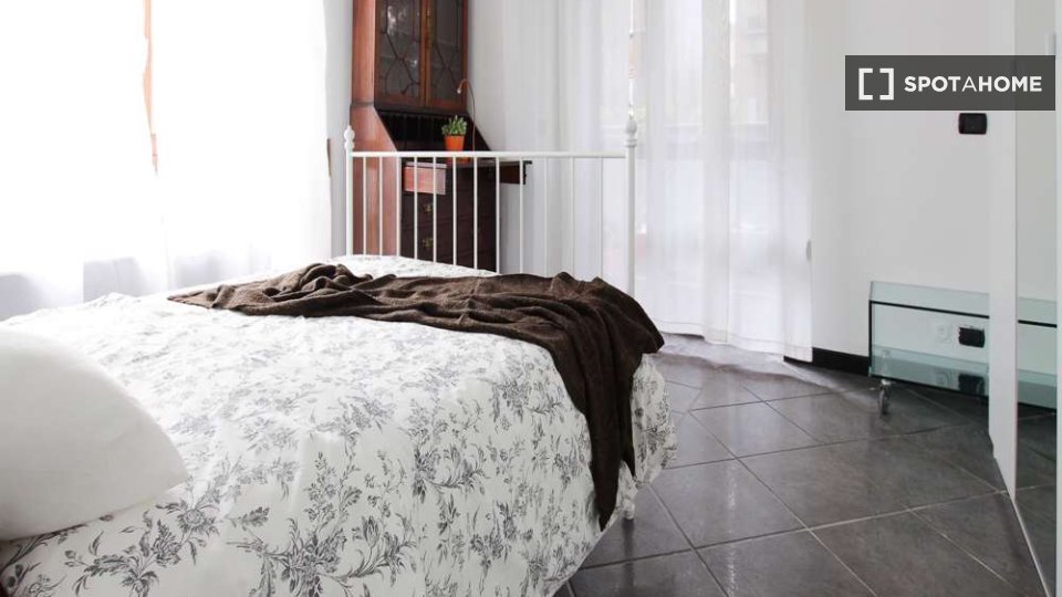 Immagine 4 di Camera condivisa in affitto  in Corso Lodi a Milano