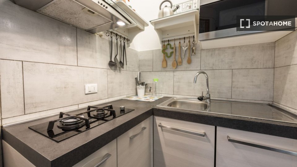 Immagine 8 di Appartamento in affitto  in Via Reginaldo Giuliani a Firenze