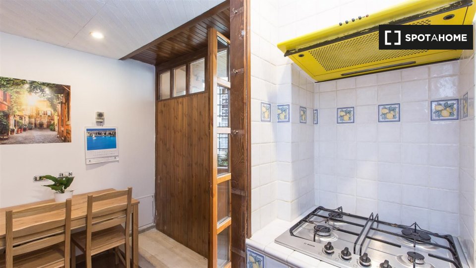 Immagine 9 di Appartamento in affitto  in Via della Scala, 00153 Roma RM, Italy a Roma