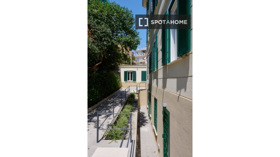 Immagine 19 di Appartamento in affitto  in Via Giulia di Gallese a Roma