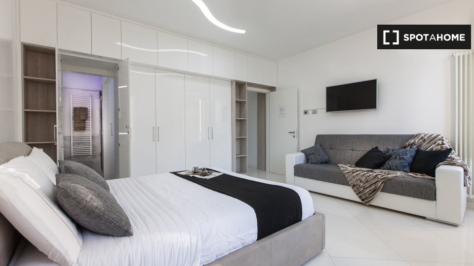 Immagine 9 di Appartamento in affitto  in Via Cesare Battisti, 00187 Roma RM, Italy a Roma