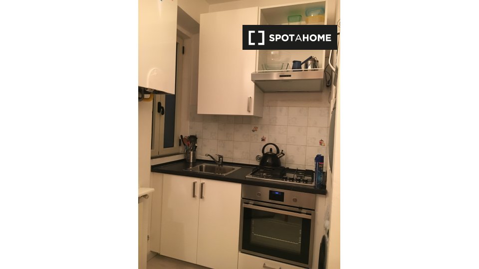 Immagine 2 di Appartamento in affitto  in Via del Castello D'Altafronte a Firenze