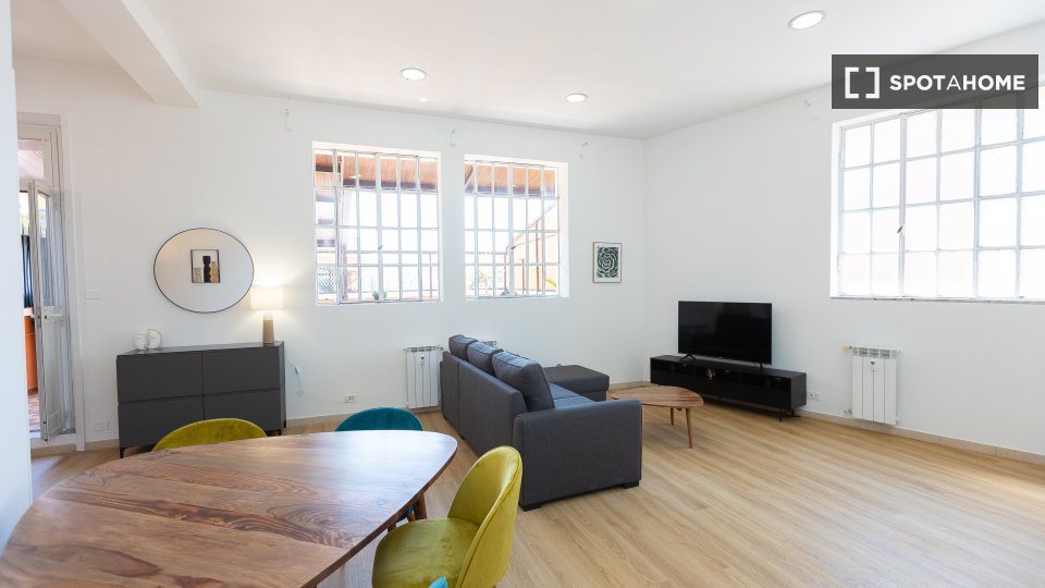 Immagine 16 di Appartamento in affitto  in Via Premuda a Roma