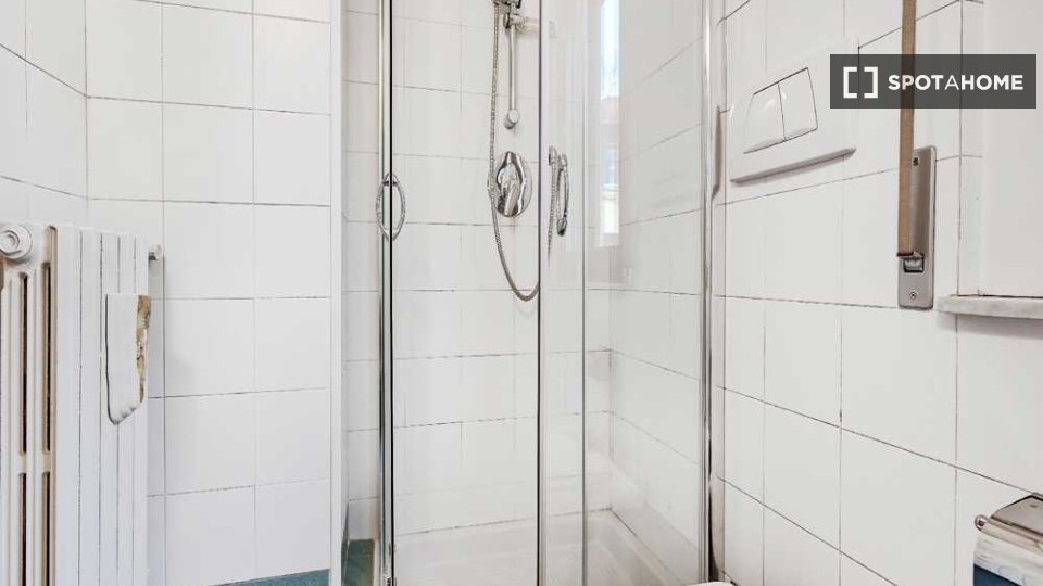 Immagine 7 di Camera condivisa in affitto  in Via Jacopo della Quercia Milan a Milano