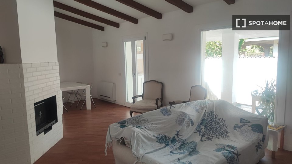 Immagine 3 di Appartamento in affitto  in Via Sesia a Ardea