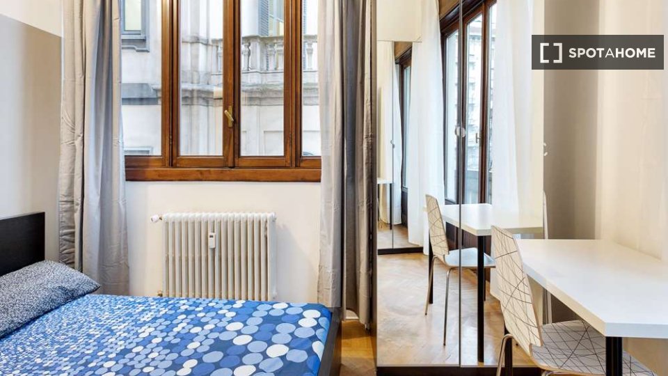 Immagine 5 di Camera condivisa in affitto  in Corso di Porta Vittoria a Milano
