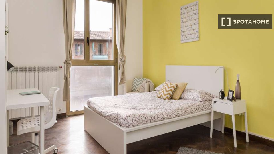 Immagine 1 di Camera condivisa in affitto  in Viale Giovanni Vicini a Bologna