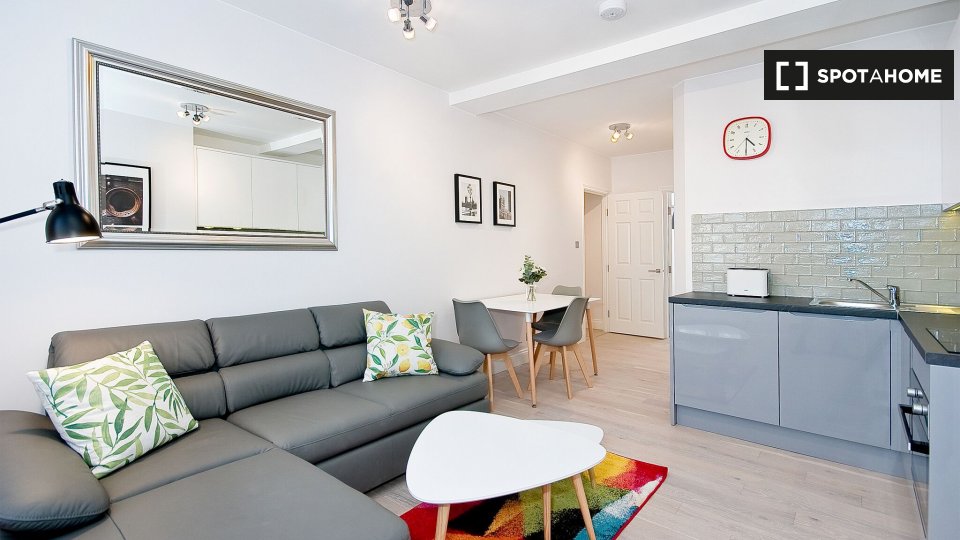 Immagine 1 di Appartamento in affitto  in Flat a 