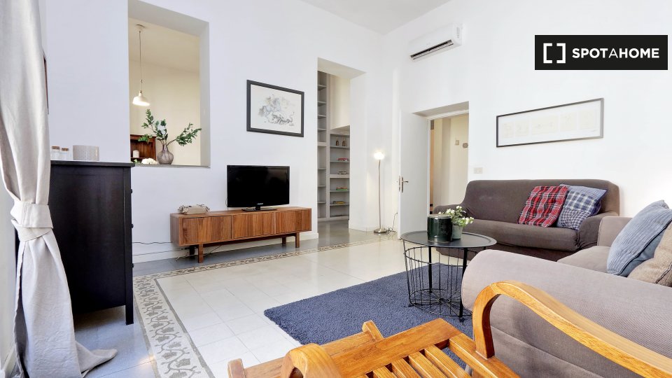 Immagine 12 di Appartamento in affitto  in Borgo Vittorio a Roma