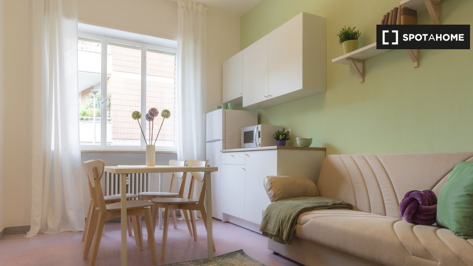 Immagine 12 di Camera condivisa in affitto  in Lungo Dora Napoli a Torino