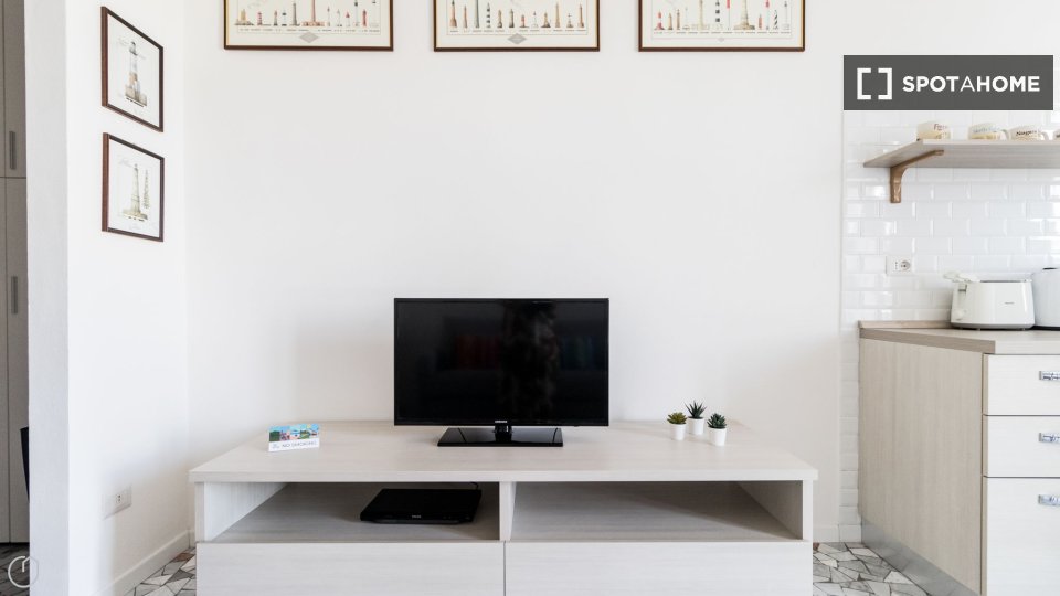 Immagine 13 di Appartamento in affitto  in Ripa di Porta Ticinese a Milano