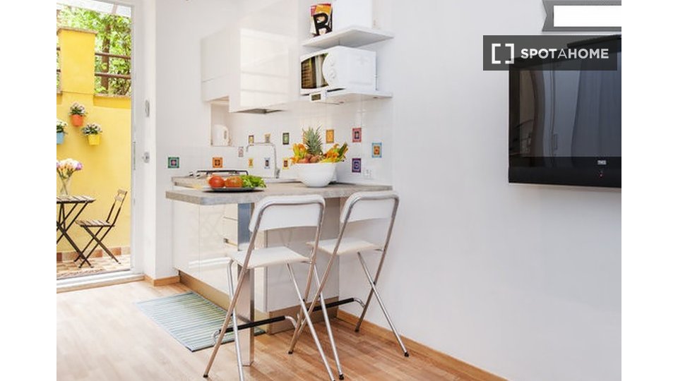 Immagine 13 di Ufficio in affitto  in Via Ariosto a Roma