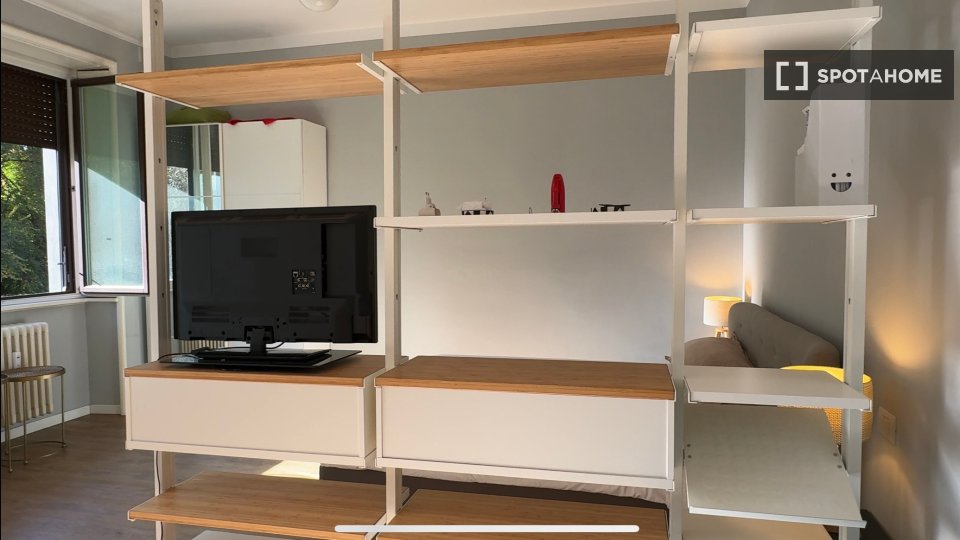 Immagine 10 di Ufficio in affitto  in Piazza della Repubblica a Milano