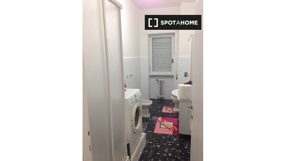 Immagine 12 di Appartamento in affitto  in Viale Marco Fulvio Nobiliore a Roma