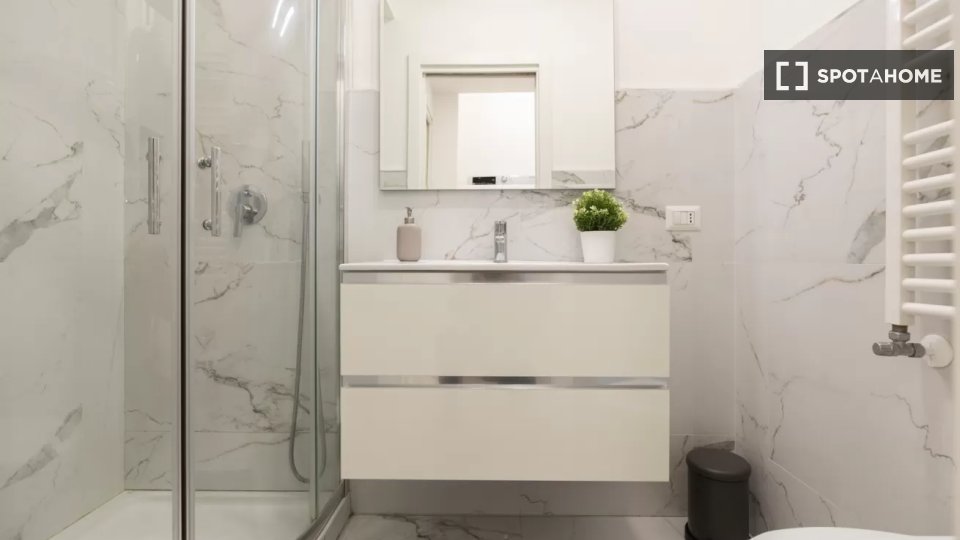 Immagine 15 di Appartamento in affitto  in V.le Bligny a Milano