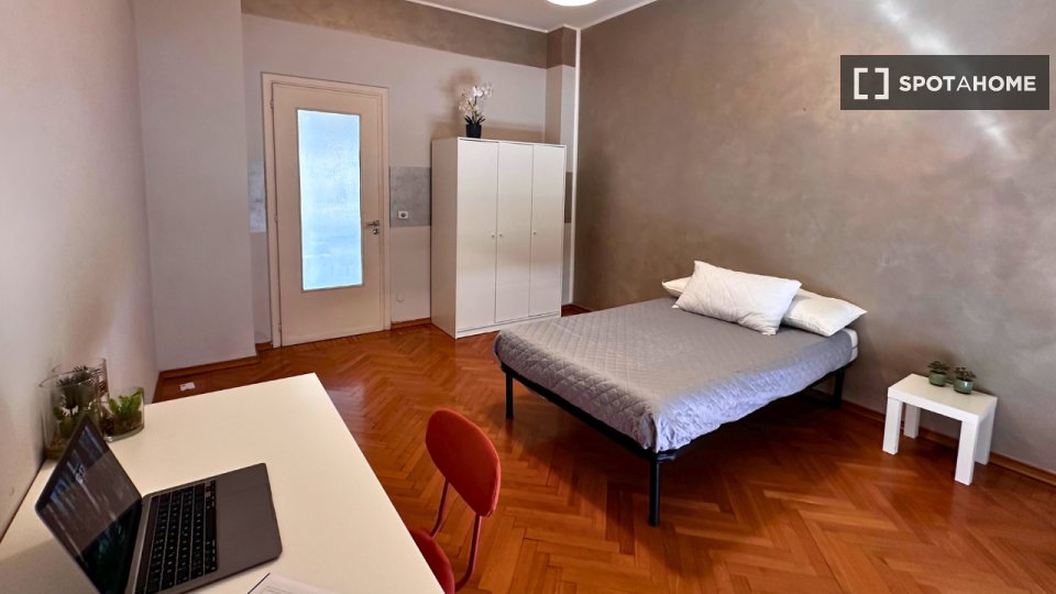 Immagine 5 di Camera condivisa in affitto  in C.so Giulio Cesare a Torino