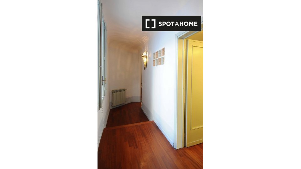 Immagine 19 di Appartamento in affitto  in Borgo Ognissanti a Firenze