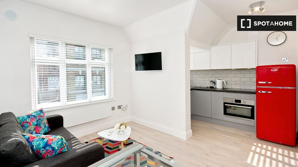 Immagine 4 di Appartamento in affitto  in Flat 7 Greek St a 