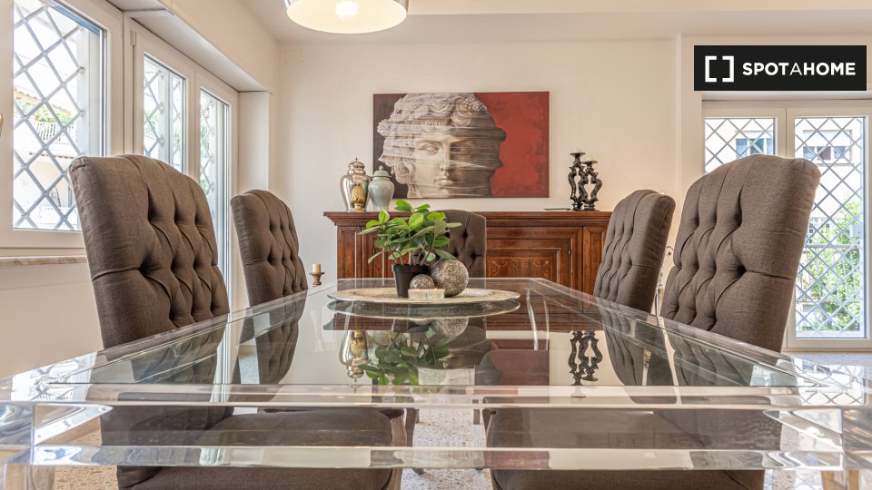 Immagine 1 di Appartamento in affitto  in Via Genserico Fontana a Roma