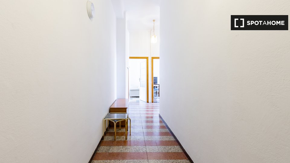 Immagine 12 di Camera condivisa in affitto  in Via Bruno Buozzi a Sesto San Giovanni