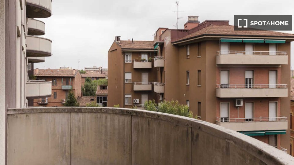 Immagine 18 di Camera condivisa in affitto  in Viale Giovanni Vicini a Bologna