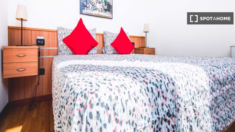 Immagine 1 di Camera condivisa in affitto  in Viale Vincenzo Lancetti Milan a Milano