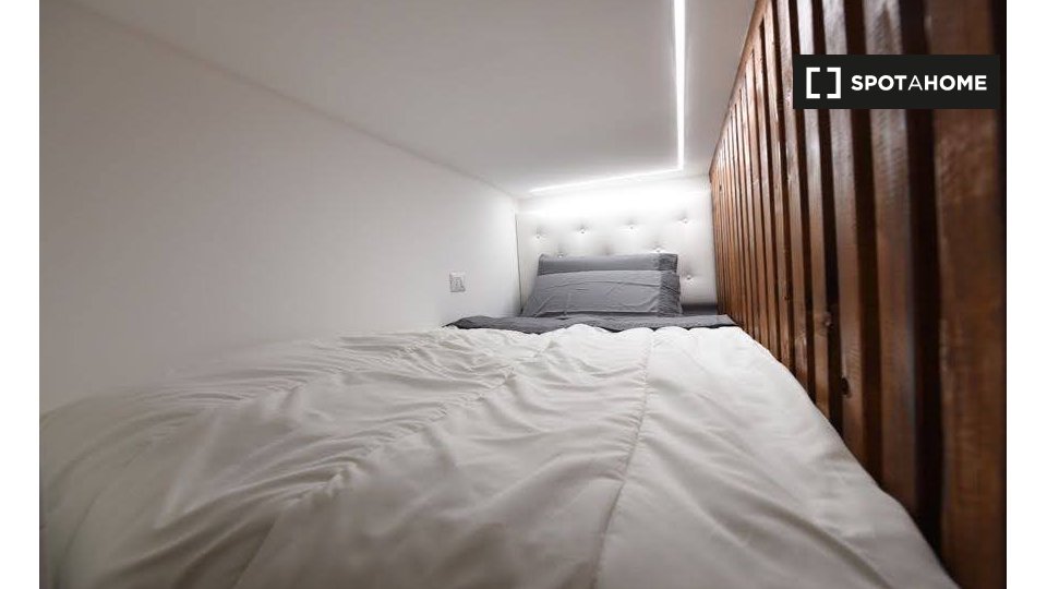 Immagine 10 di Ufficio in affitto  in Via Siro Capsoni a Milano