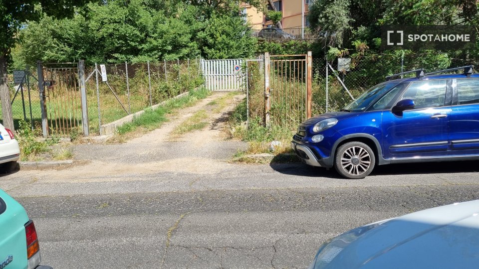 Immagine 6 di Appartamento in affitto  in Via Montesilvano a Roma