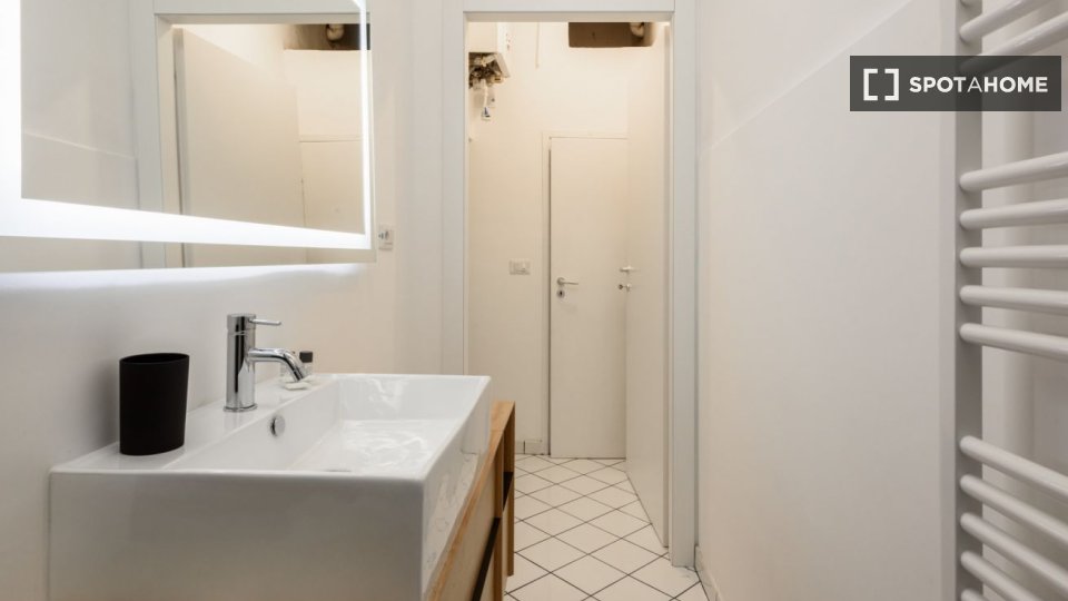 Immagine 17 di Appartamento in affitto  in Via di S. Niccolò a Firenze