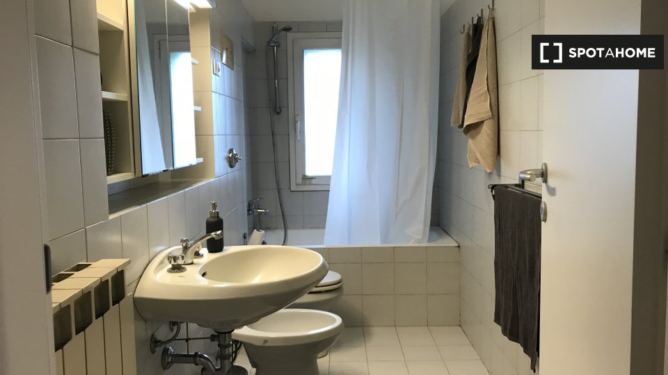 Immagine 14 di Camera condivisa in affitto  in Viale Bligny a Milano