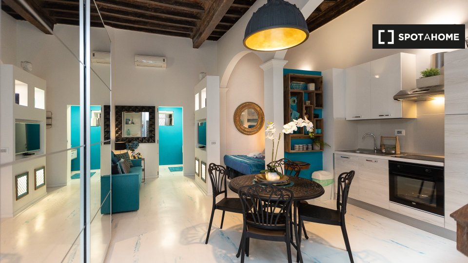 Immagine 10 di Ufficio in affitto  in Via Giulia a Roma