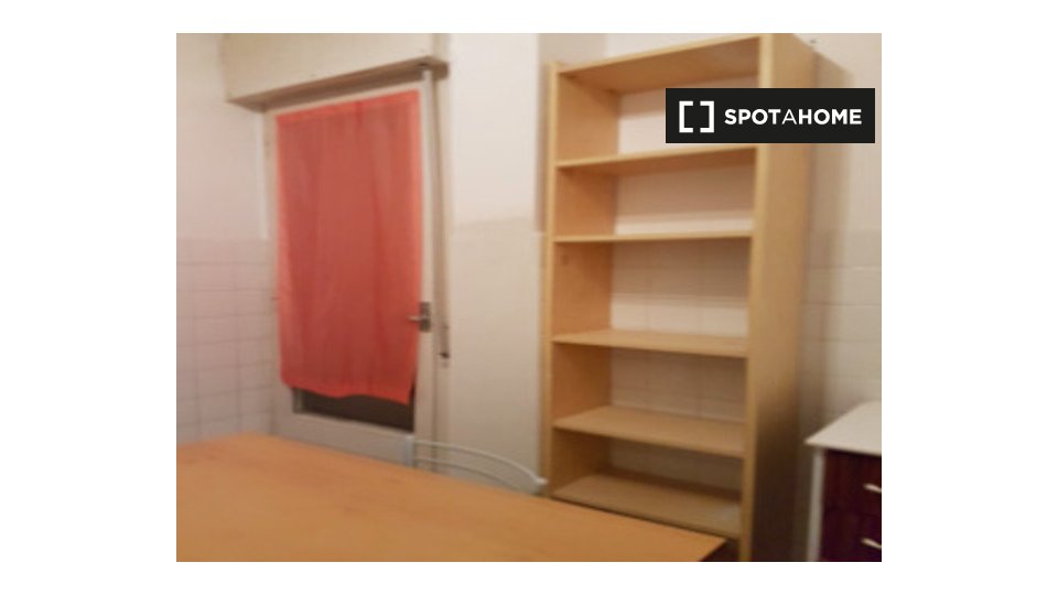 Immagine 8 di Camera condivisa in affitto  in Via Fratelli Perini a Trento