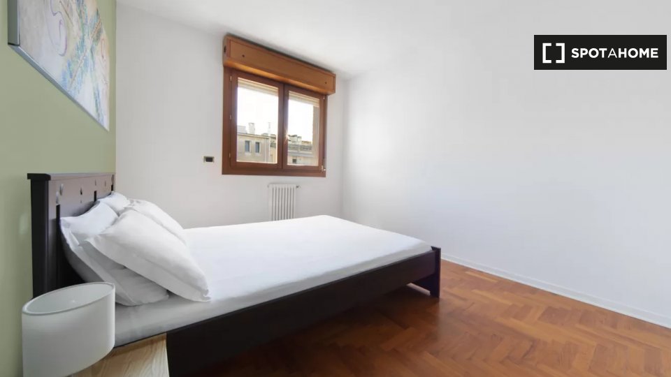 Immagine 10 di Appartamento in affitto  in Via Aurelio Saffi a Bologna