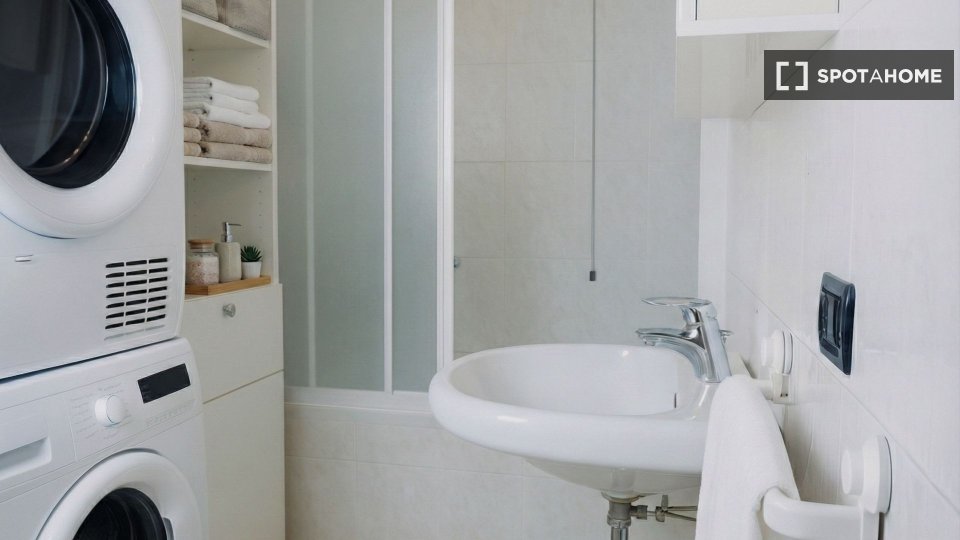 Immagine 7 di Appartamento in affitto  in Via Celeste Clericetti a Milano