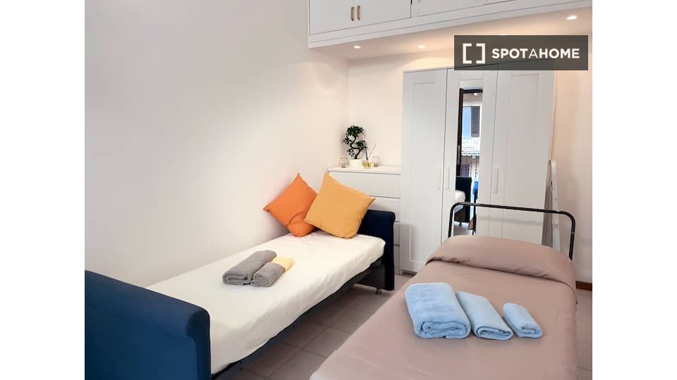 Immagine 2 di Ufficio in affitto  in Via Rubens a Milano