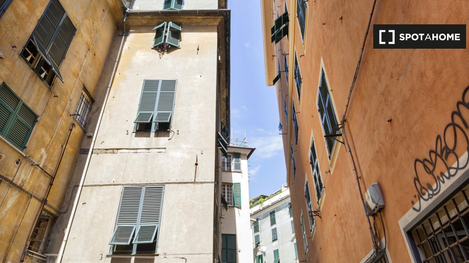 Immagine 16 di Appartamento in affitto  in Salita di Santa Maria di Castello a Genova