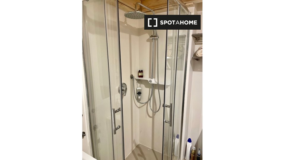 Immagine 8 di Ufficio in affitto  in Viale Col di Lana a Milano