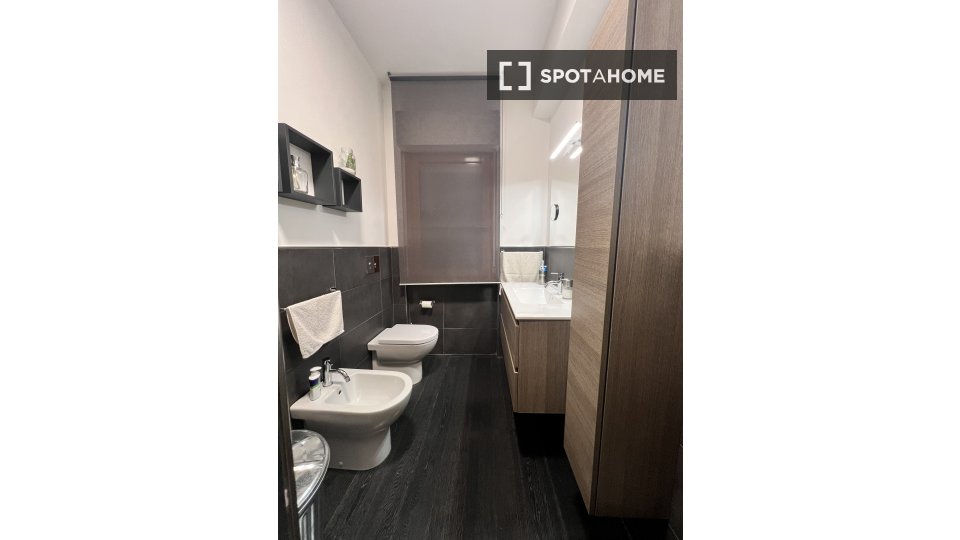 Immagine 3 di Ufficio in affitto  in Via del Fosso dell'Acqua Mariana a Roma