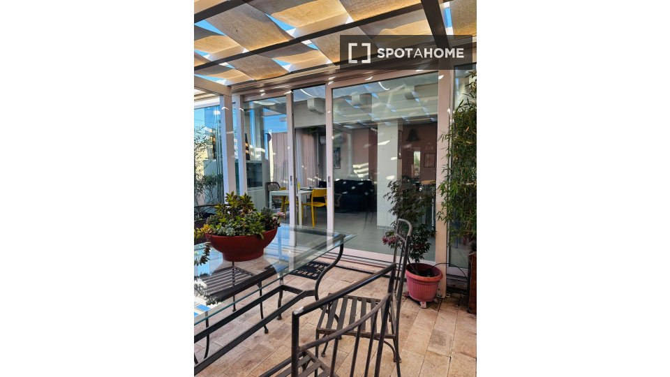 Immagine 3 di Appartamento in affitto  in Via Alberto Ascari a Roma